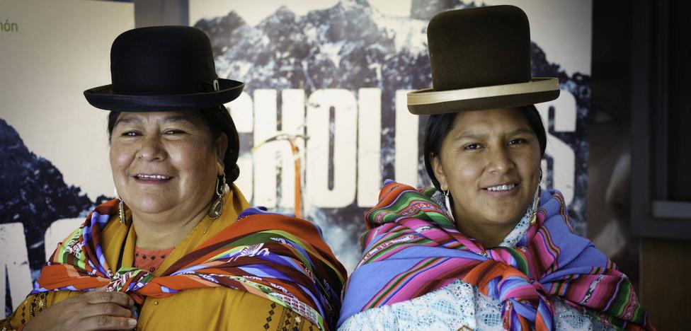 Cinco cholitas en el Aconcagua