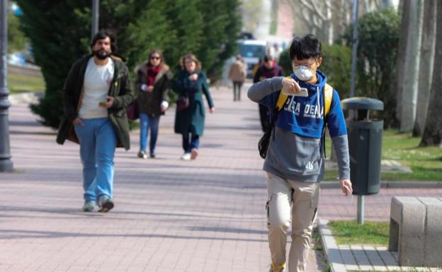 Sanidad reconoce que podría tardar cuatro meses en atajar la epidemia