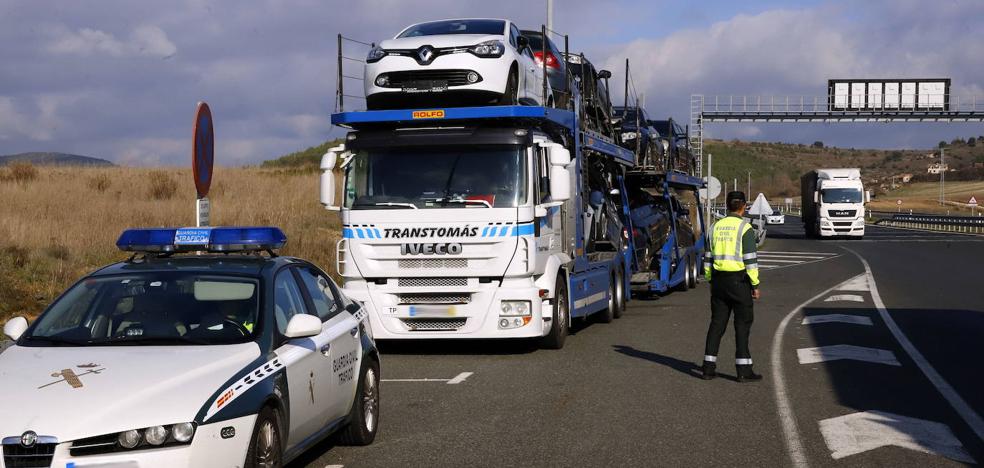 La DGT levanta todas las restricciones al tráfico de mercancías por el coronavirus