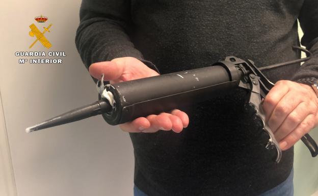 Un detenido por robar un coche con un arma simulada en la AP-68 y huir durante 111 kilómetros