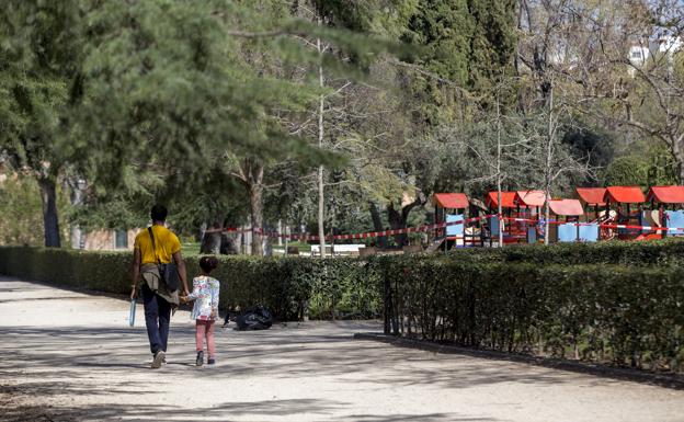 El Retiro se pone serio y cierra sus columpios