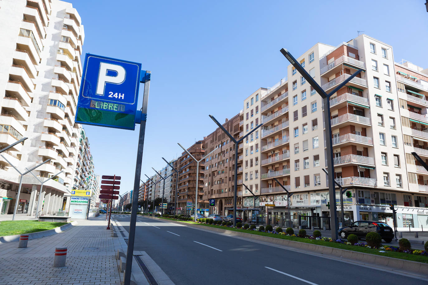 Logroño despierta a una nueva rutina de aislamiento social