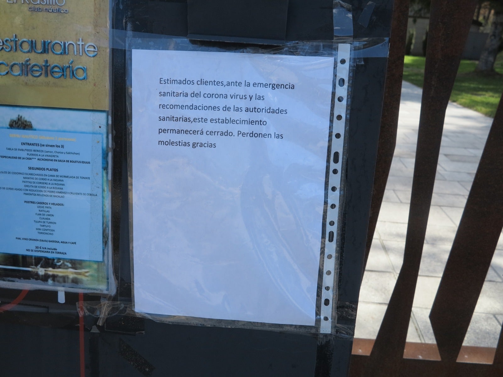 Bares cerrados en Cameros y la N-111 vacía como consecuencia del coronavirus