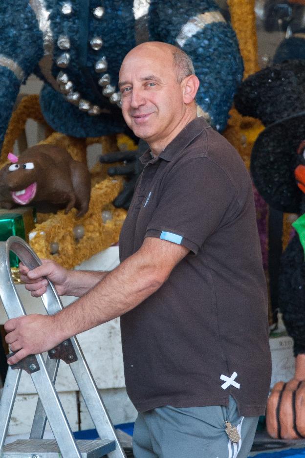 «El desfile de carrozas es importante para Haro y debemos innovar»