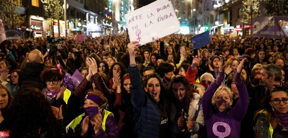 No hay efecto 8M, por ahora, en la propagación del virus en Madrid