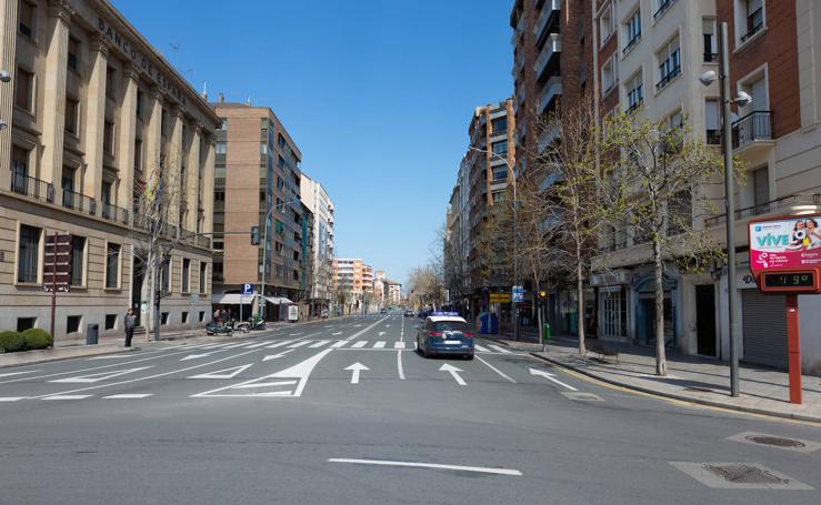 Domingo en una capital riojana despejada y en estado de alerta