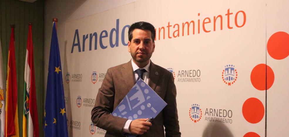 El alcalde de Arnedo llama a los empleados públicos a mostrar calma, serenidad, determinación y vocación de servicio