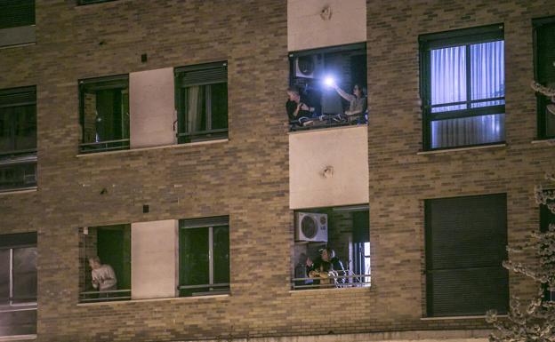 Mándanos tus vídeos de aplausos, música... y solidaridad