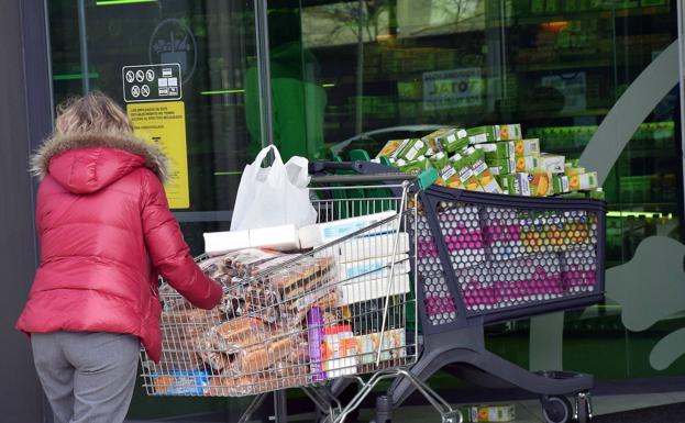 Preferencia de acceso a Mercadona para el personal sanitario y el resto de trabajadores de emergencias