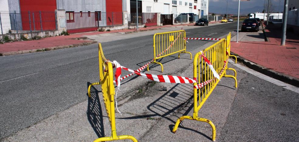 CN pide que se repare un bache en La Pedregosa