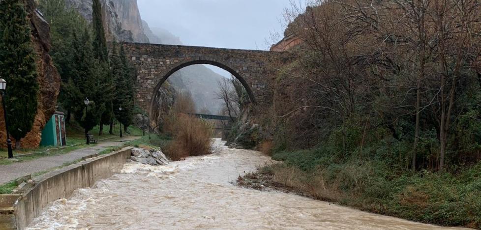 La presa amortigua las crecidas