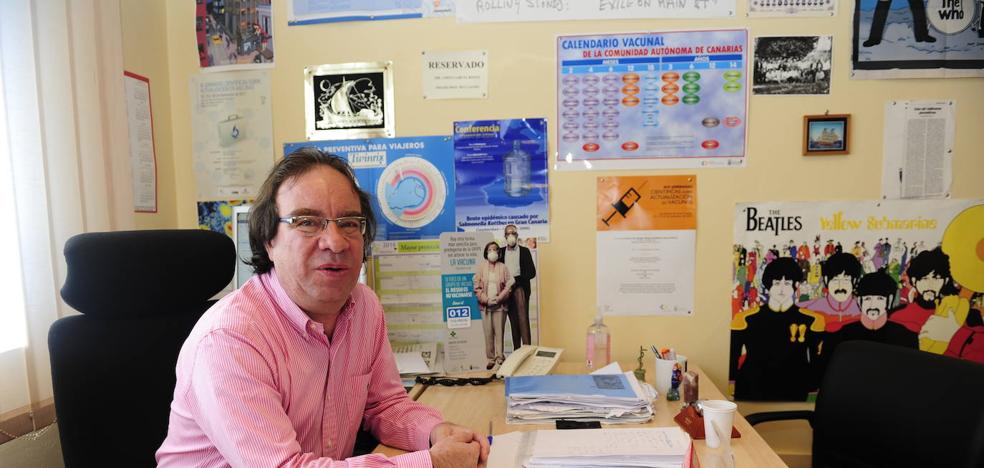 Amós García, epidemiólogo: «Llegarán otras pandemias asociadas a la gripe y tenemos que estar preparados»