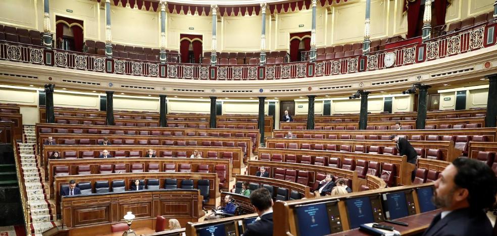 El PP accede a enviar una representación mínima de diputados al pleno