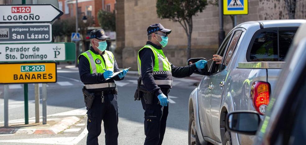 La Policía Local de Santo Domingo estuvo a punto de no hacer su paseo por alguna crítica