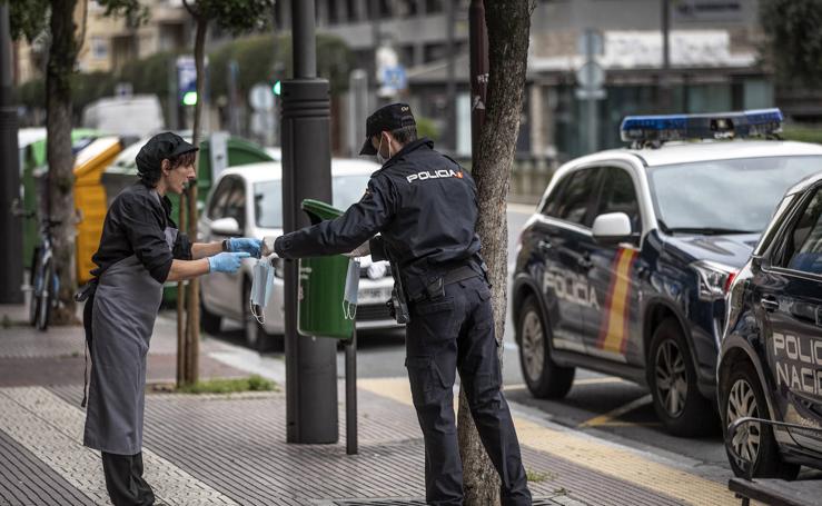 Reparto de mascarillas en Logroño