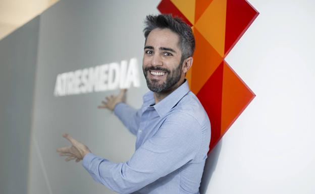 Antena 3 confirma el fichaje de Roberto Leal para presentar 'Pasapalabra'