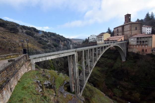 La esperada reforma del viaducto en Ortigosa