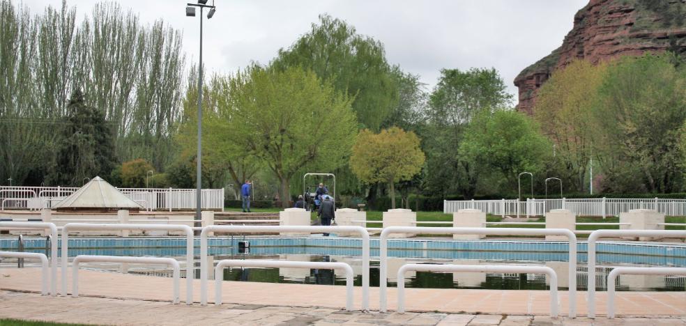 El Ayuntamiento inicia la puesta a punto de las piscinas municipales