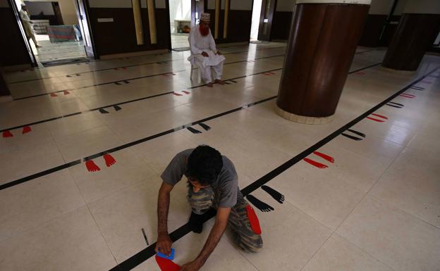 Millones de personas afrontan un ramadán en cuarentena y con las mezquitas cerradas