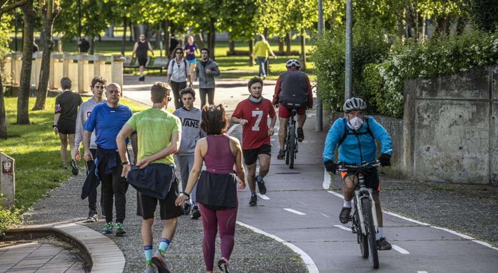 Todos a la calle, pero a distancia