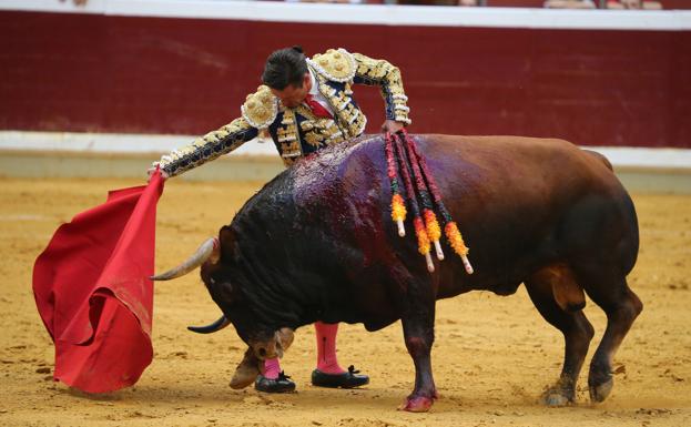 Diego Urdiales y Juan Mora harán 'la luna' este viernes en' streaming'