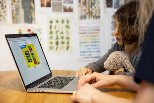 Los contenidos de educación emocional, los más descargados en la plataforma EduCaixa