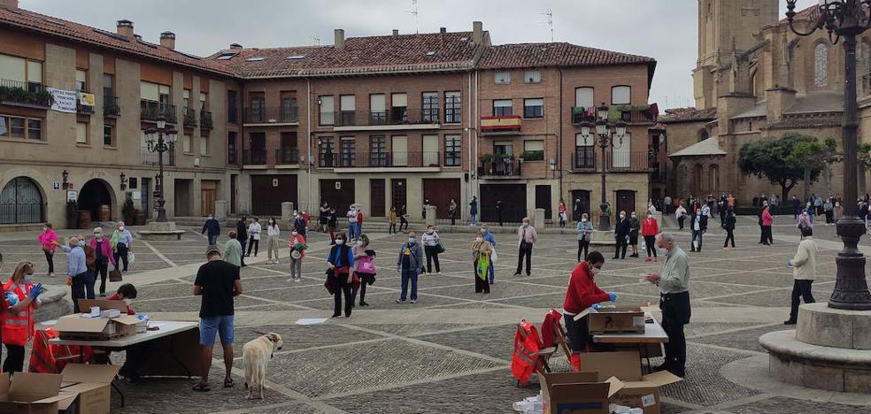 Santo Domingo entrega mascarillas a quienes no pudieron recogerlas el sábado