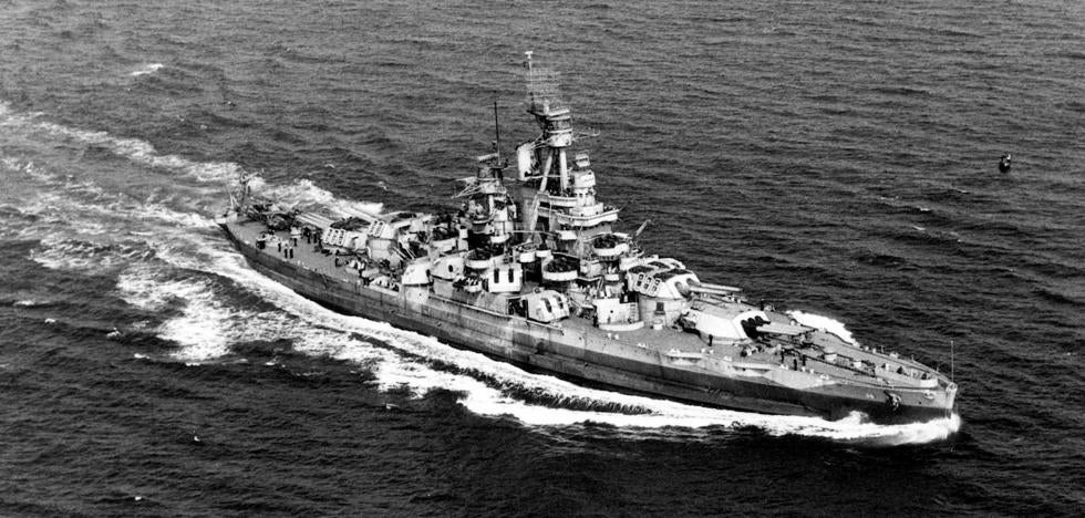 El USS Nevada sale de la tumba