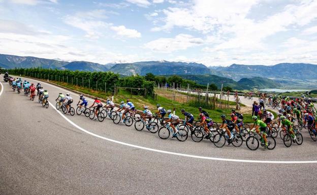 Merckx cree que el calendario UCI «no respetó» al Giro de Italia