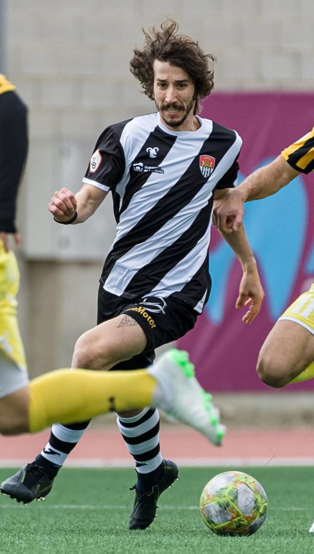 El Haro Deportivo anuncia que Javi Barrio no jugará en el club jarrero la próxima temporada