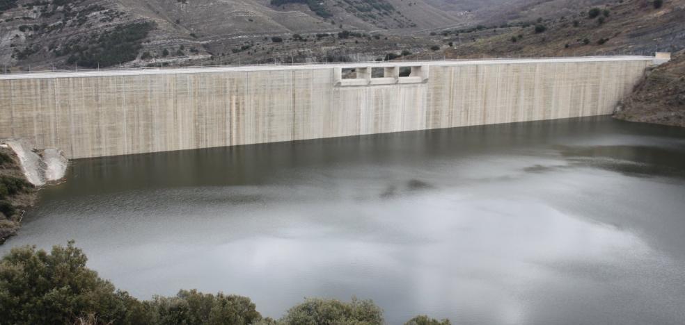 El Gobierno pide a 21 pueblos que se sumen al suministro de agua desde la presa de Enciso