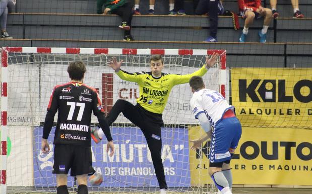 Sergey cambia el PAUC por el Benfica