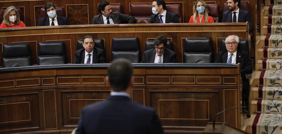 Gobierno y PP liman asperezas pese al cruce de reproches entre Sánchez y Casado