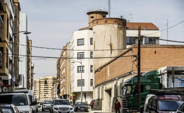 Una treintena de expertos, contra la «mutilación» de la casa cuartel de Calahorra