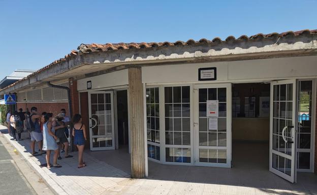 El Ayuntamiento de Haro saca a la venta 600 abonos para las piscinas de El Ferial