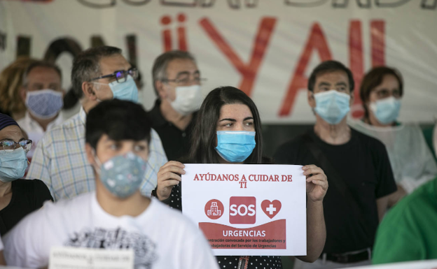 Los trabajadores de Urgencias del San Pedro se concentran de nuevo el lunes