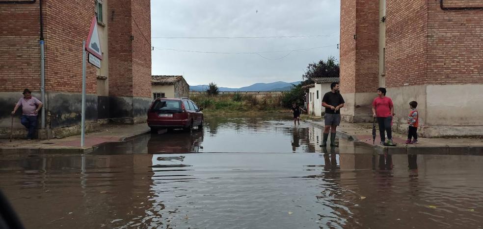 Tromba de agua y algo de granizo en Santo Domingo