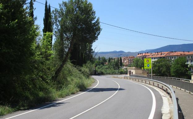 Completado el refuerzo del firme en la LR-261 de Agoncillo a Murillo