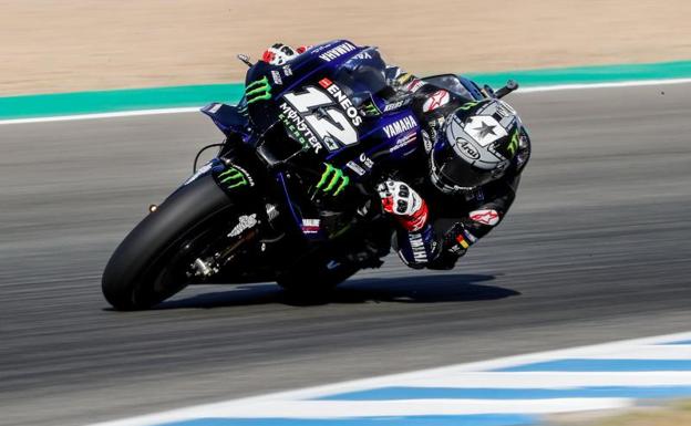 Viñales y Rossi dominan a la espera de Márquez