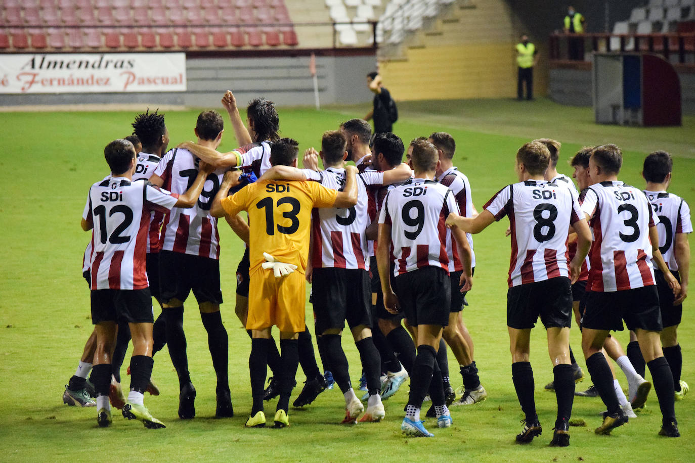 Las imágenes del ascenso de la SD Logroñés a Segunda B