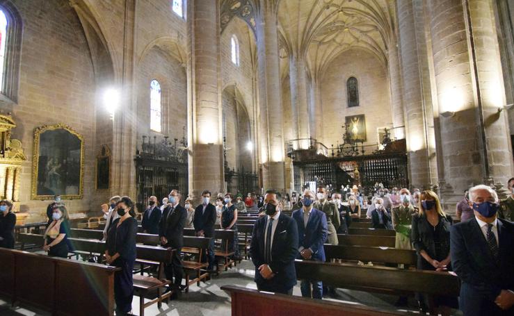 La Redonda acoge un funeral por las víctimas del coronavirus