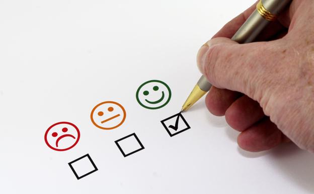 ENCUESTA: ¿Está de acuerdo con hacer que los locales cierren a medianoche?