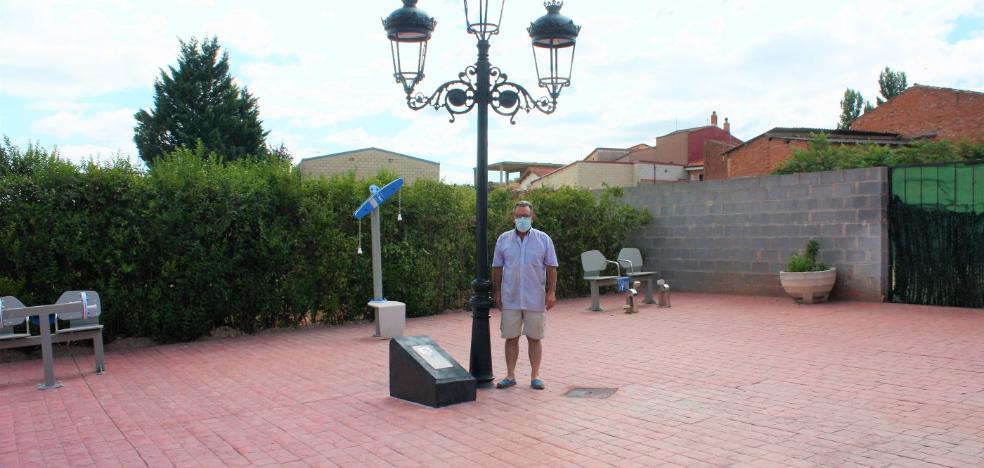 La nueva plaza de Alesón, dedicada a Miguel Ángel García