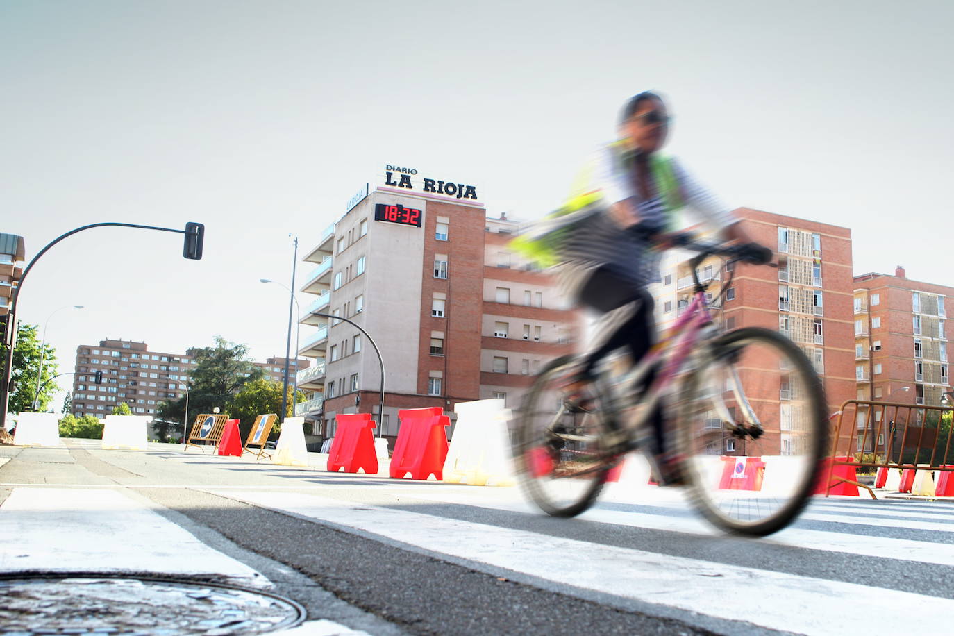 El PP replica que el nudo de Vara de Rey no supondrá un ahorro, sino un sobrecoste de 1.3 millones