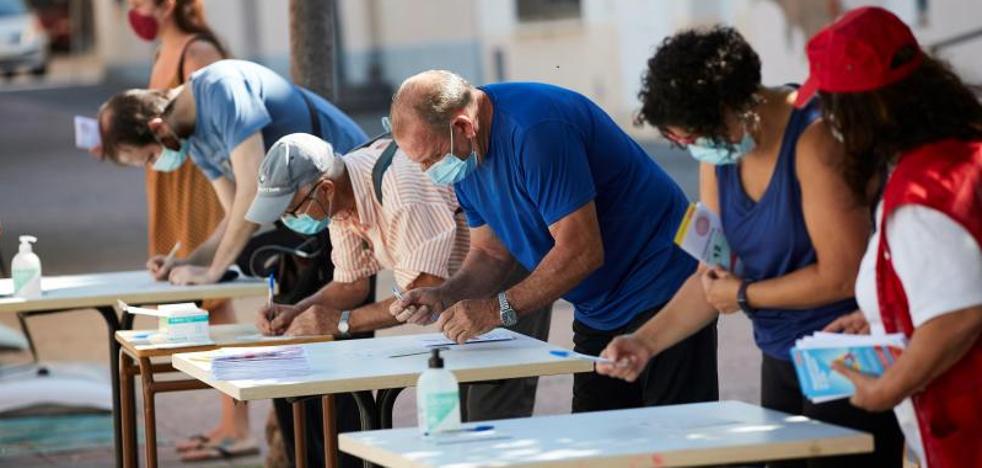 La pandemia se desboca: España bate récord con 1.895 contagios en un día