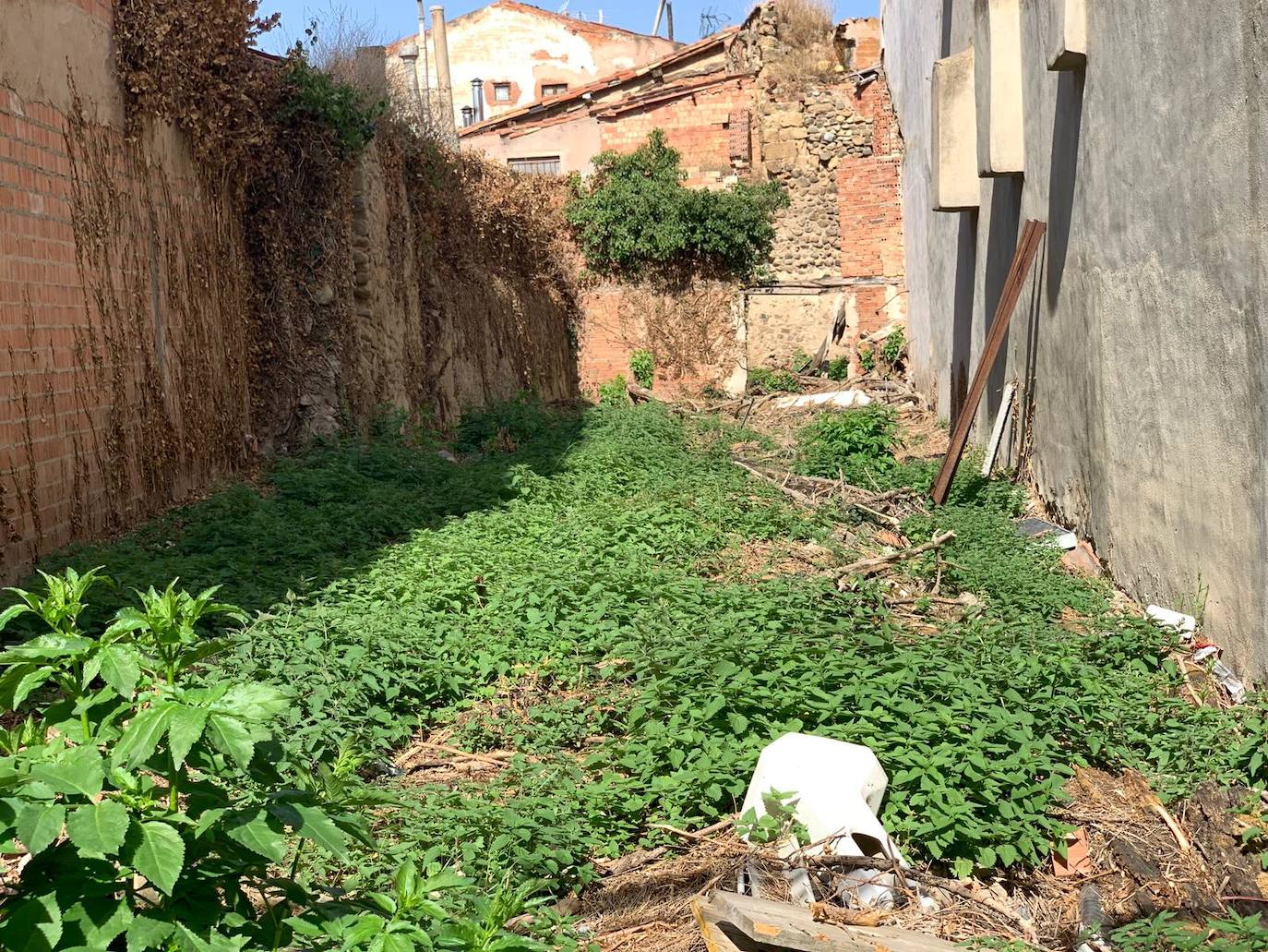 El Ayuntamiento se hará con una parcela en la calle del Cristo, relacionada con el futuro de la muralla