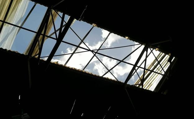 Alcanadre sufre los efectos del temporal con daños en el polideportivo, alumbrado público y arbolado