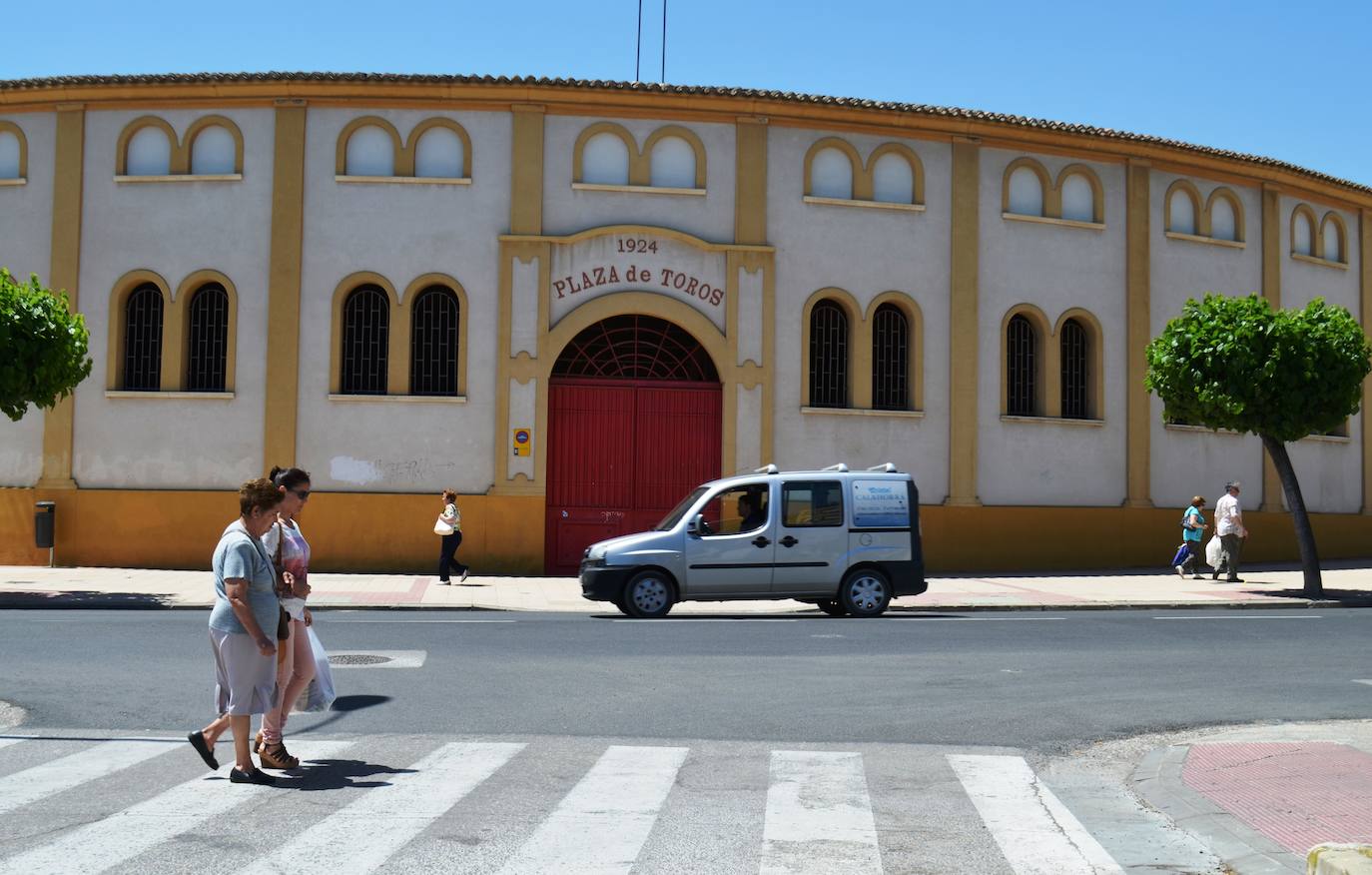 El banderillero de Calahorra Carlos Donaire, grave tras una cogida en Zamora