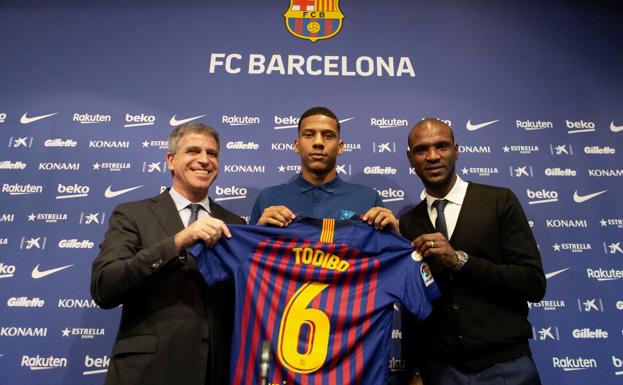 Todibo, el positivo en el Barça sin contacto con el resto del equipo