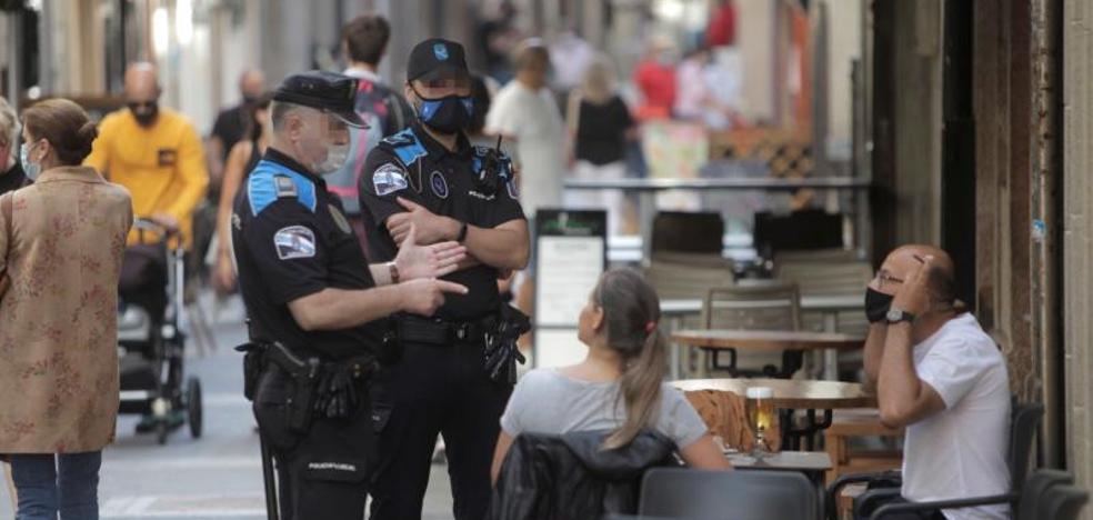 Simón califica de «bulos que corren» un posible segundo confinamiento